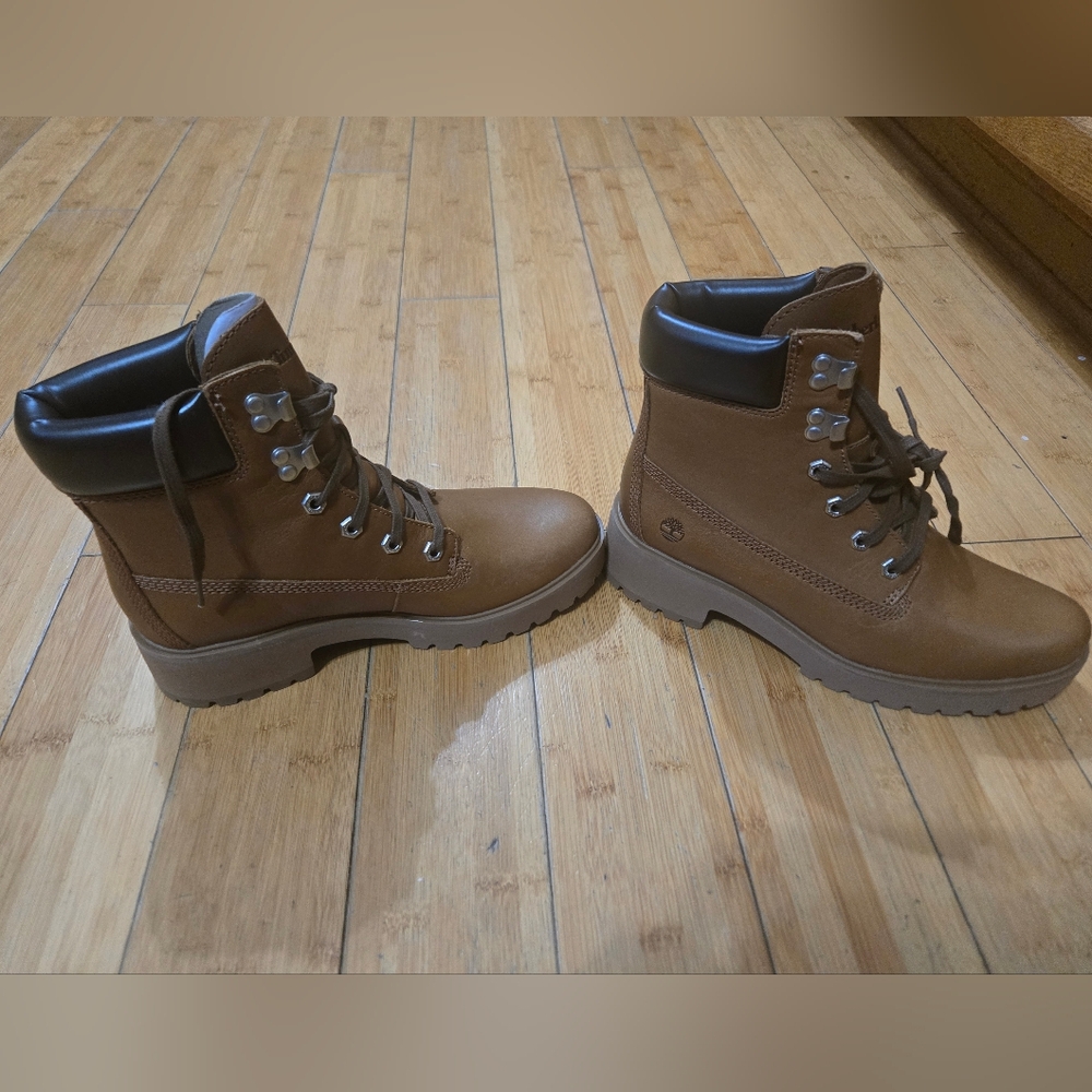 Womens Timberland Boots Sz 9